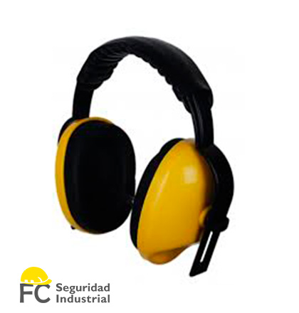 Auriculares de protección auditiva.